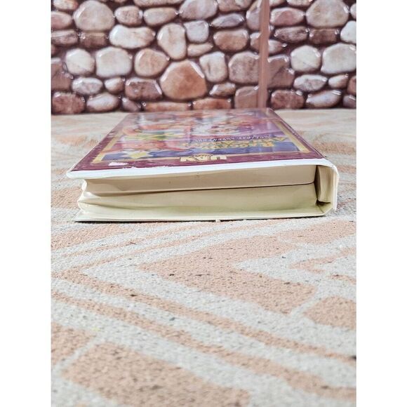 Raggedy Ann & Andy’s Holiday Adventure VHS  Gold 1995 Rare Find - Picture 4 of 7